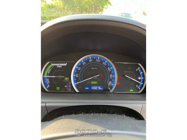 走行は13万㌔代ですが納車前にハイブリッド補器バッテリー含め交換整備してお渡しいたしますので御安心ください。もちろんハイブリッド駆動用バッテリー含む2ヵ年保障をお付けしてお渡しします。 トヨタ ヴォクシー