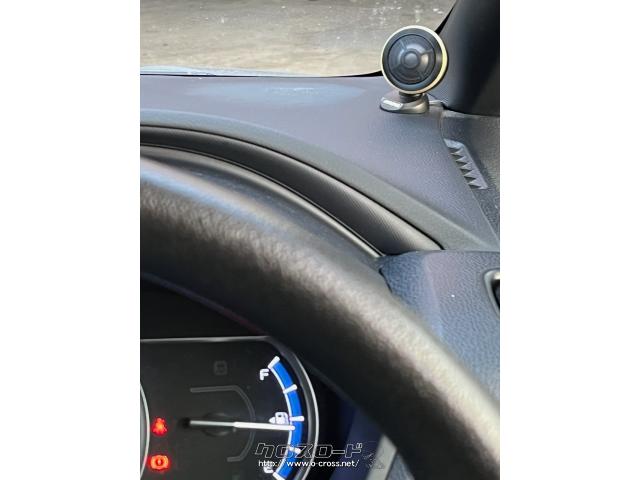 アルパインのツイーターも相まって車内はコンサートホールのような素晴らしい音響です。ドライブが楽しくなります!勿論Bluetoothで携帯から音楽を飛ばして聞けますよ トヨタ ヴォクシー