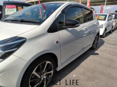 トヨタ ヴィッツ