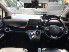 トヨタ シエンタ