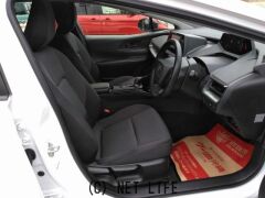 トヨタ プリウス