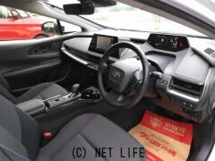 トヨタ プリウス