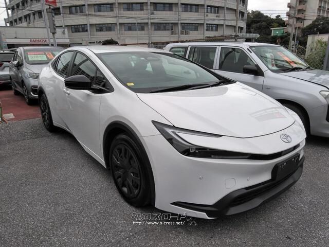 トヨタ プリウス 1.8 X・2023(R5)年式・スーパーホワイトII