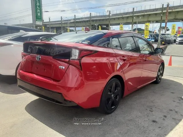 トヨタ プリウス