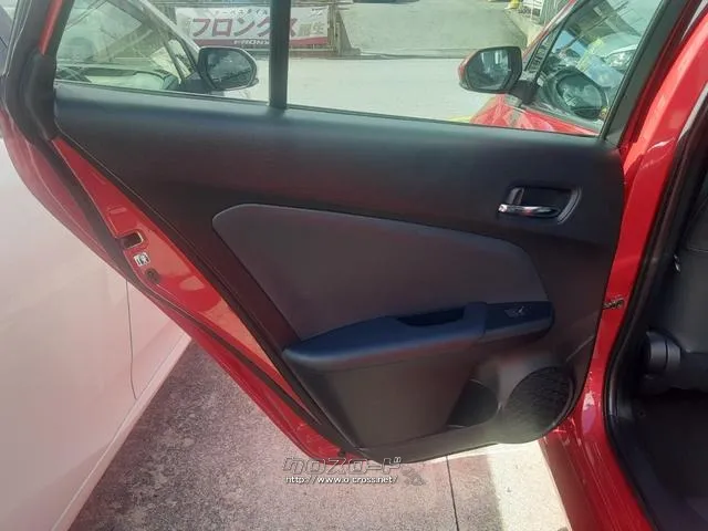 トヨタ プリウス