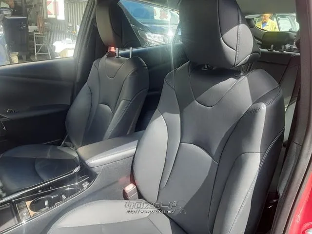 トヨタ プリウス