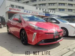トヨタ プリウス