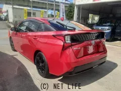 トヨタ プリウス