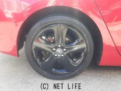 トヨタ プリウス