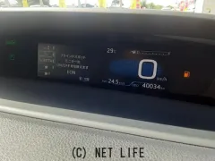 トヨタ プリウス