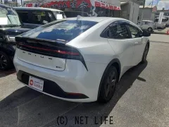 トヨタ プリウス