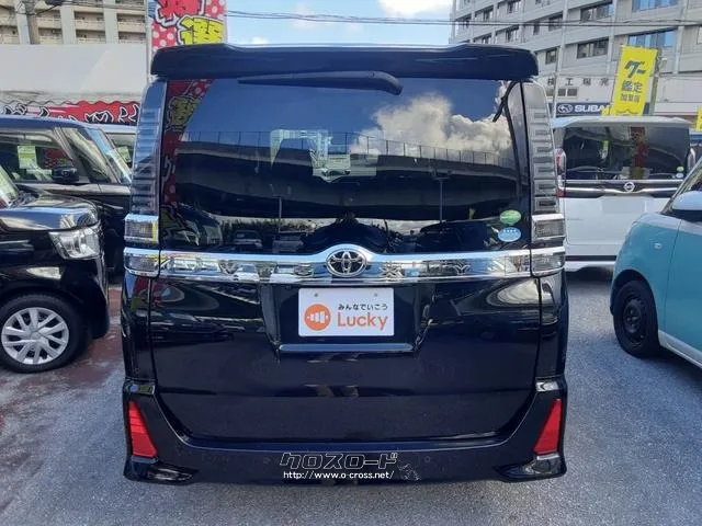 トヨタ ヴォクシー