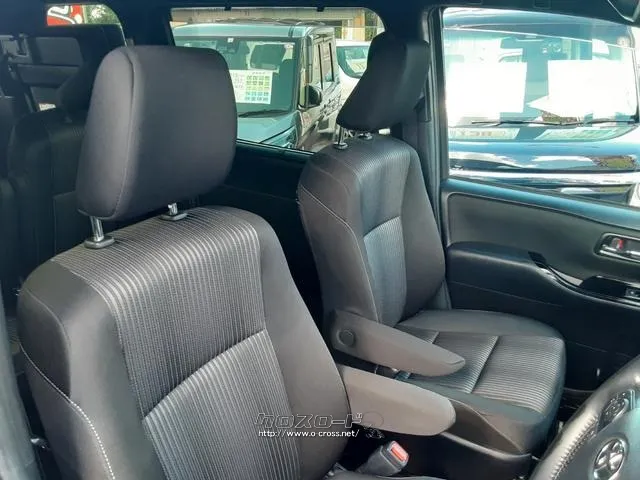 トヨタ ヴォクシー