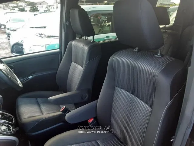 トヨタ ヴォクシー