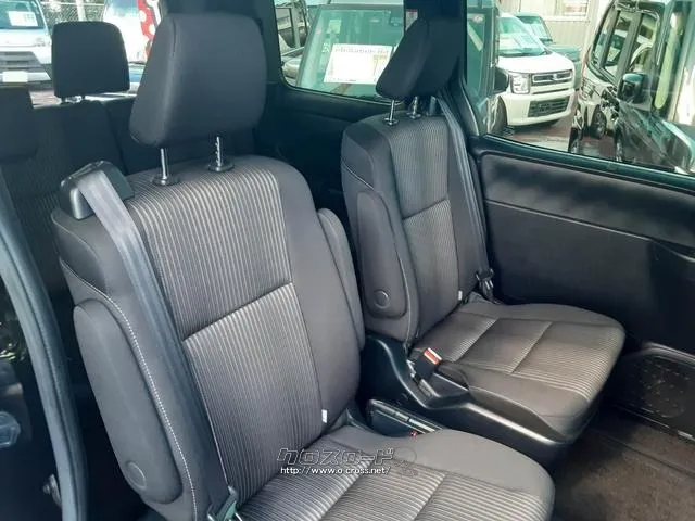 トヨタ ヴォクシー