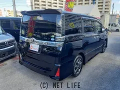 トヨタ ヴォクシー