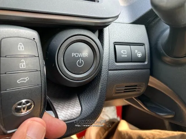 トヨタ プリウス