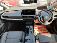 トヨタ プリウス