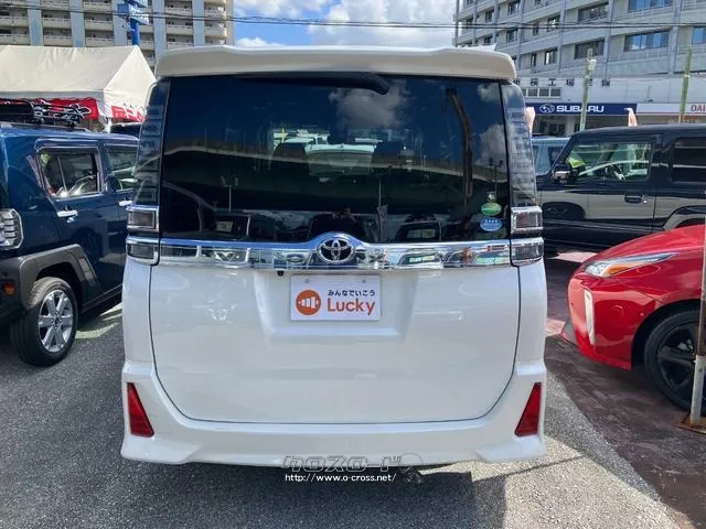 トヨタ ヴォクシー