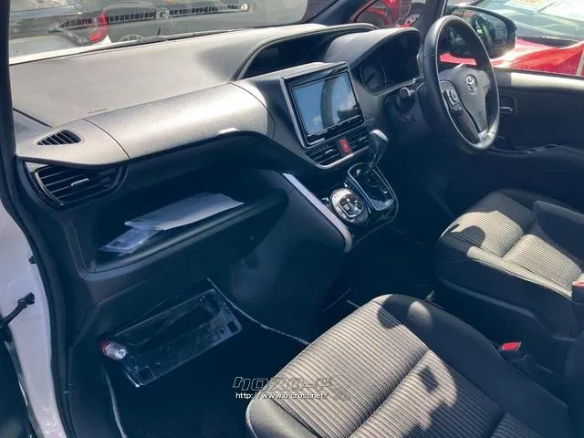 トヨタ ヴォクシー