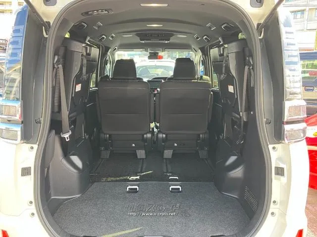 トヨタ ヴォクシー