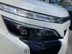 トヨタ ヴォクシー