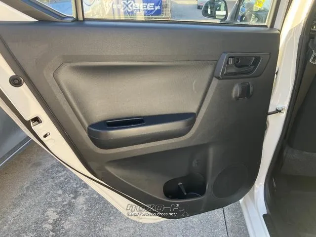 ダイハツ ミライース