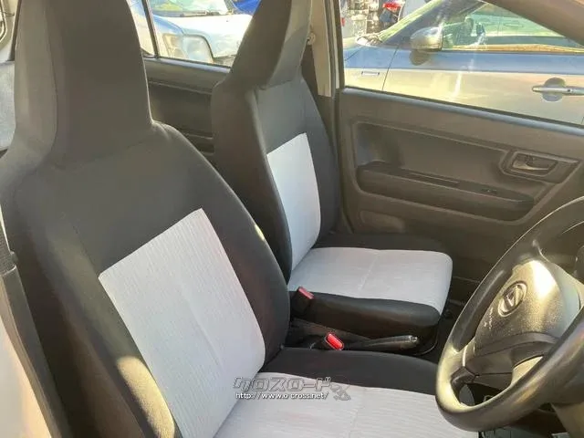 ダイハツ ミライース