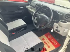 ダイハツ ミライース