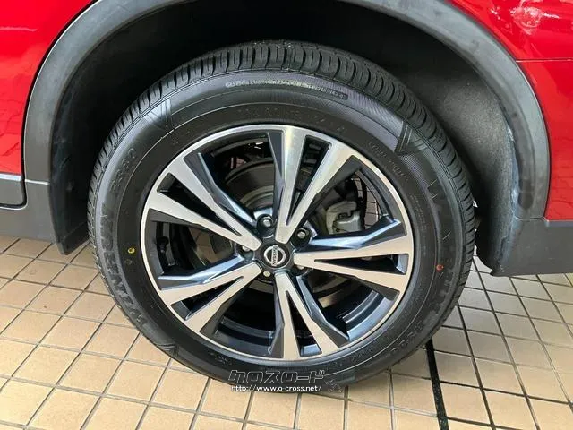 左後輪 日産 エクストレイル