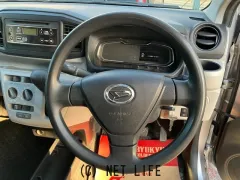 ダイハツ ミライース