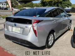 トヨタ プリウス