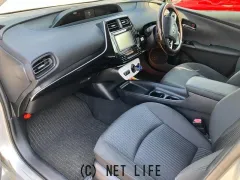 トヨタ プリウス