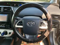 トヨタ プリウス