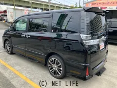 トヨタ ヴォクシー