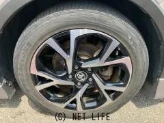 トヨタ C-HR