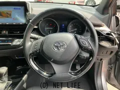 トヨタ C-HR