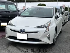 トヨタ プリウス