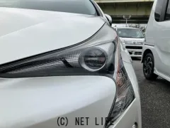 トヨタ プリウス