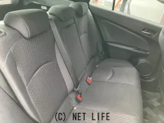 トヨタ プリウス