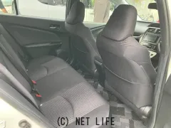 トヨタ プリウス