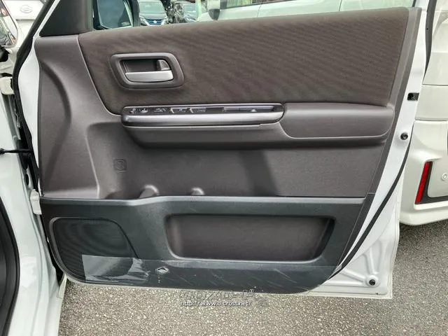 運転席側ドア ホンダ フリード+