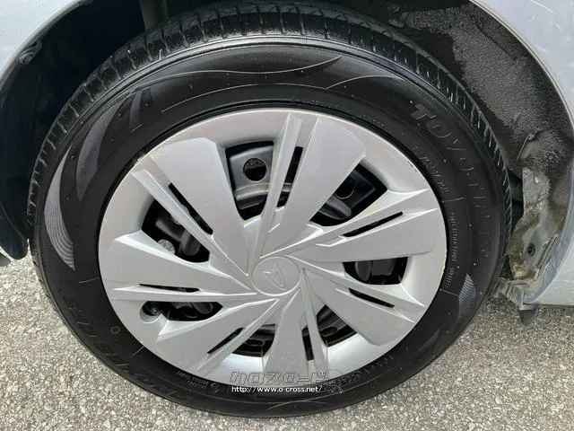右後輪 ダイハツ ミライース