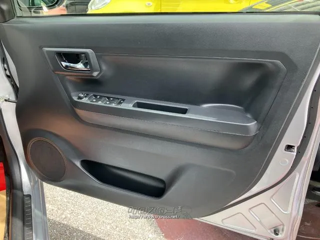 運転席側ドア ダイハツ ミライース