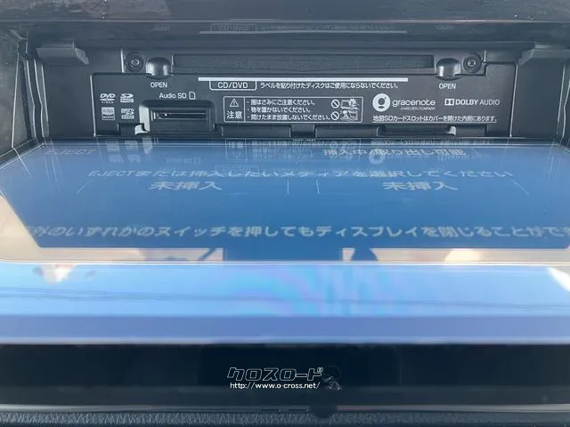 CD,DVD、SD使えます トヨタ ノア