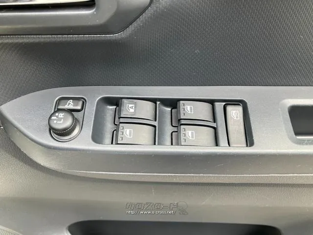 運転席側ドアボタン群 ダイハツ ミライース