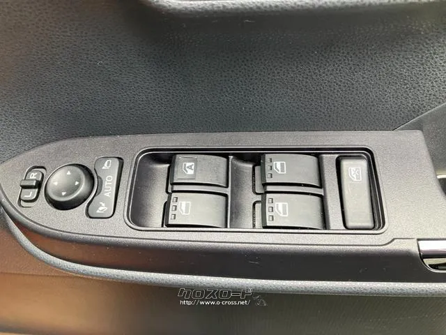 運転席側ドアボタン群 ダイハツ タント