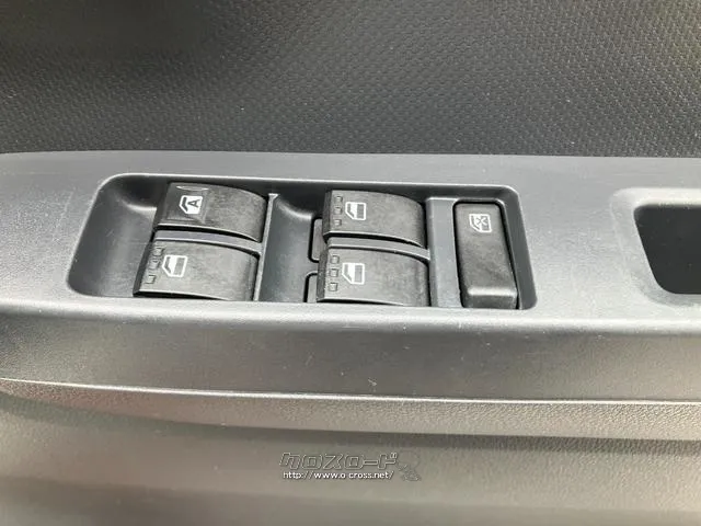 運転席側ドアボタン群 ダイハツ ミライース