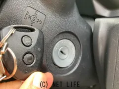 ダイハツ ミライース