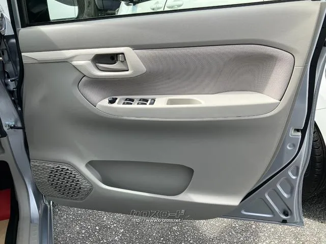 運転席側ドア ダイハツ ムーヴ